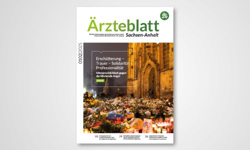 Titelseite Ärzteblatt Sachsen-Anhalt Ausgabe 01/02 2025 mit Trauermotiv und Kerzenmeer vor Kirchenportal
