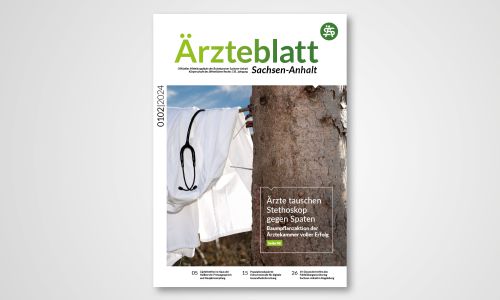 Titelblatt Ärzteblatt Sachsen-Anhalt 01/02 2024 mit Arztkittel und Stethoskop an Baum – Thema Baumpflanzaktion.