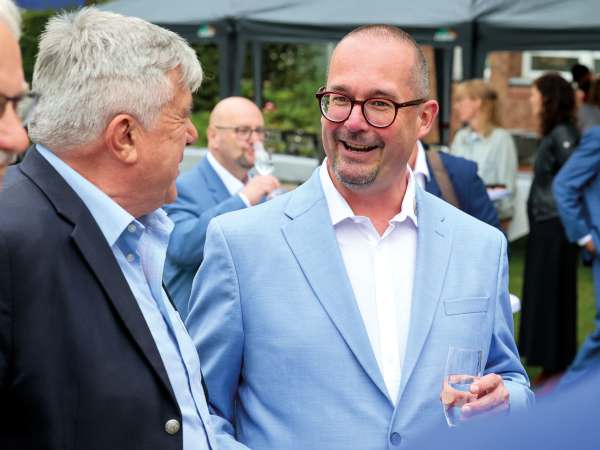Ärztekammer Sachsen-Anhalt: Austausch und Netzwerken beim Parlamentarischen Abend im medizinischen Kontext.
