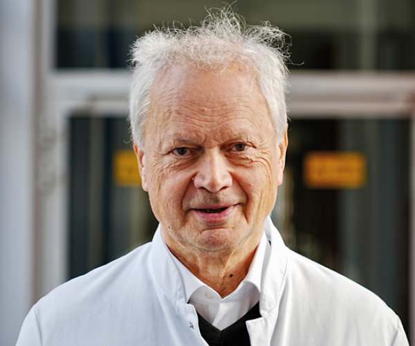 Portrait Prof. Dr. Hermann Ackermann